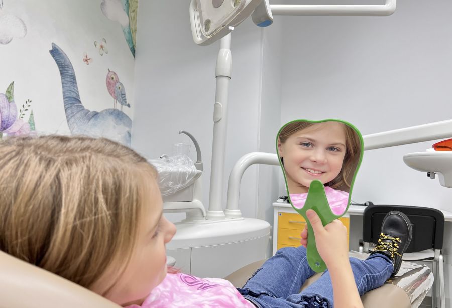 Удалили зуб ребенку что делать. Памятка посоеиулаления зуба. Удалили 8 зуб снизу мудрости. Альвеолит стоматология классификация. Удалили зуб ребенку что делать.